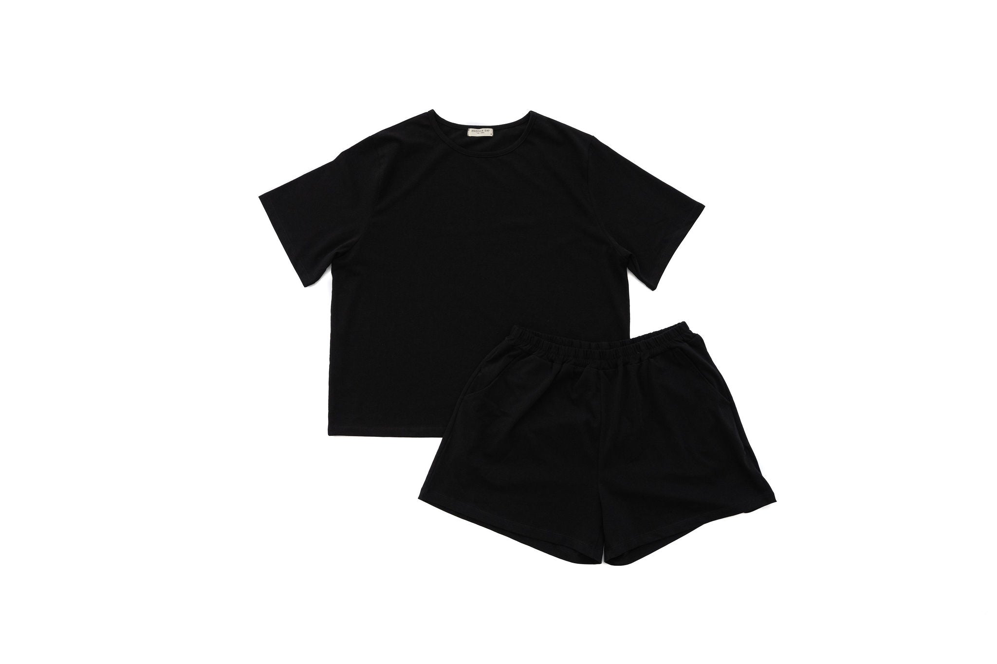 Women’s Shorts Set